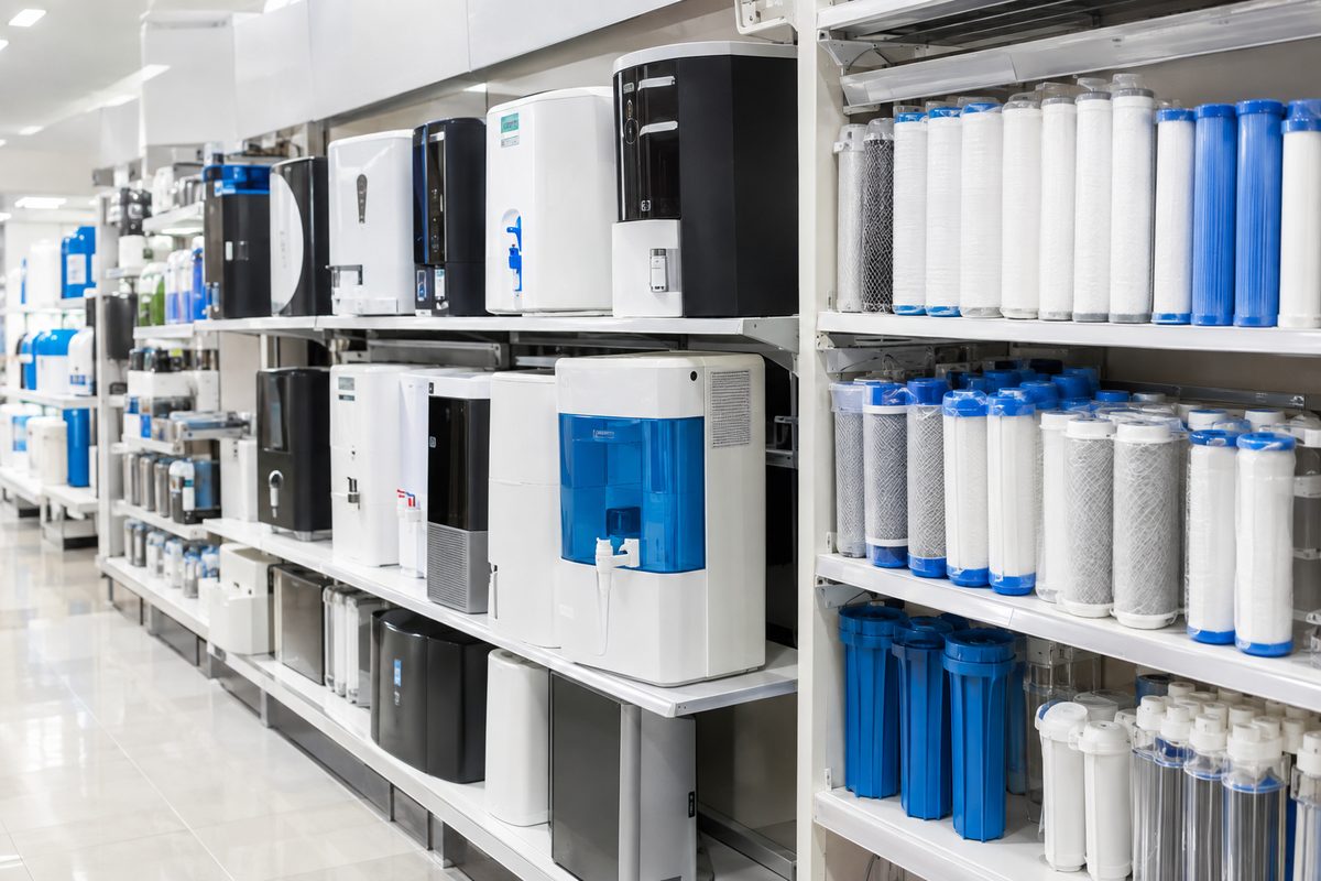 water purifier retail display shelves