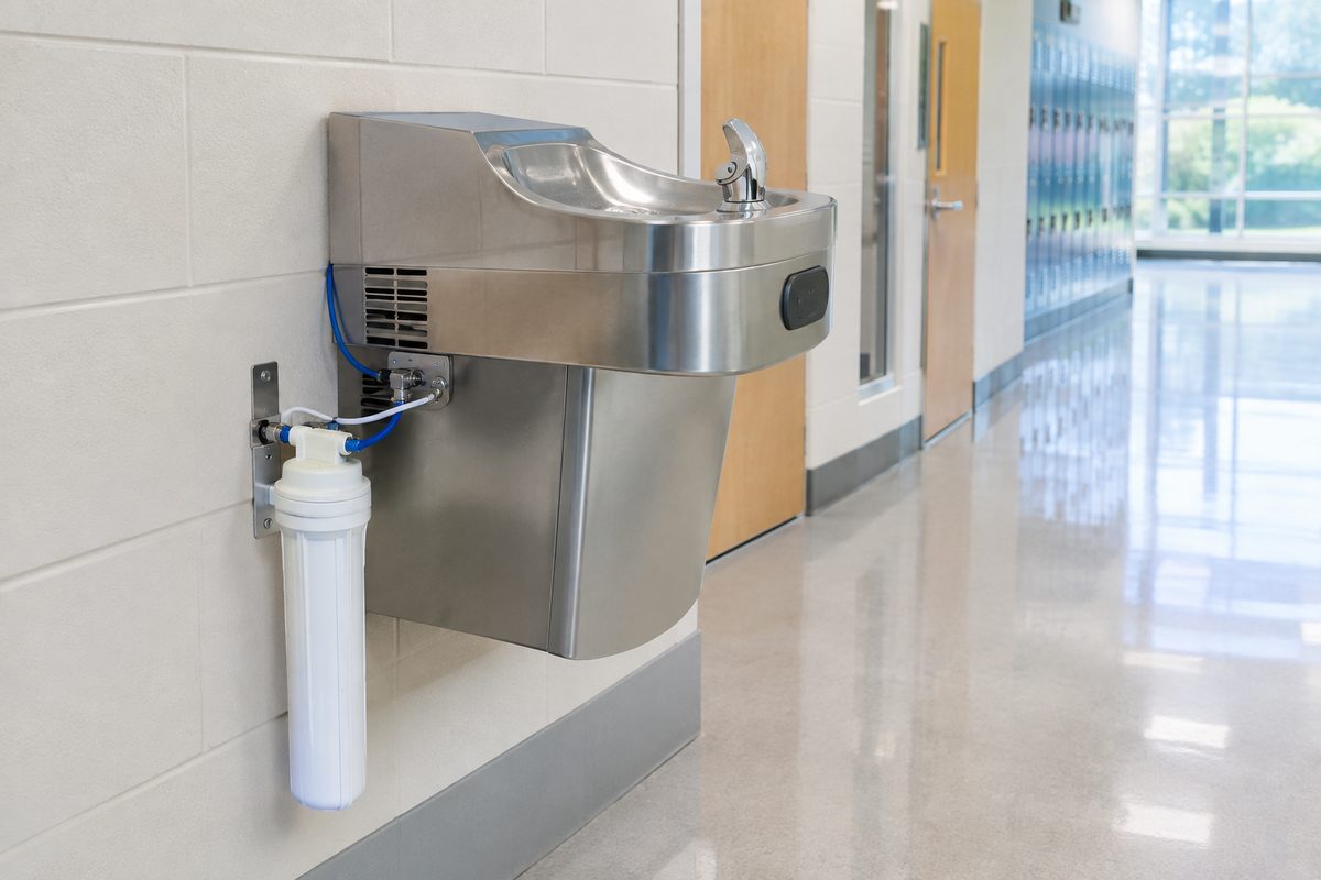 point of use water filter on school drinking fountain
